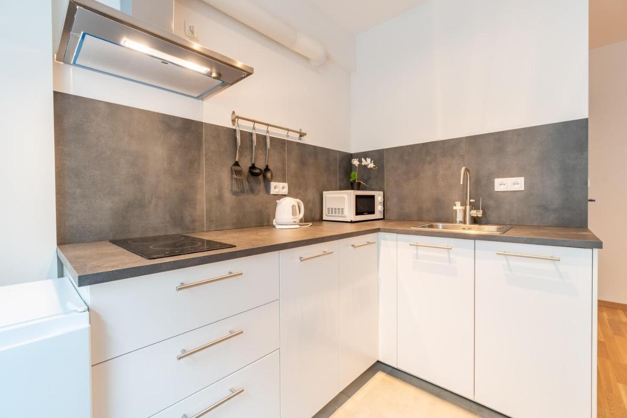 Brand New Two Room Apartment #26 With Free Secure Parking Close To Center Praga Zewnętrze zdjęcie