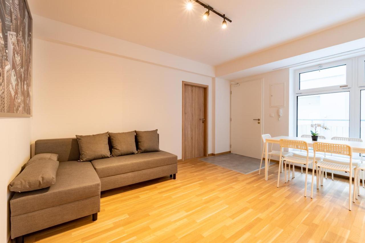 Brand New Two Room Apartment #26 With Free Secure Parking Close To Center Praga Zewnętrze zdjęcie