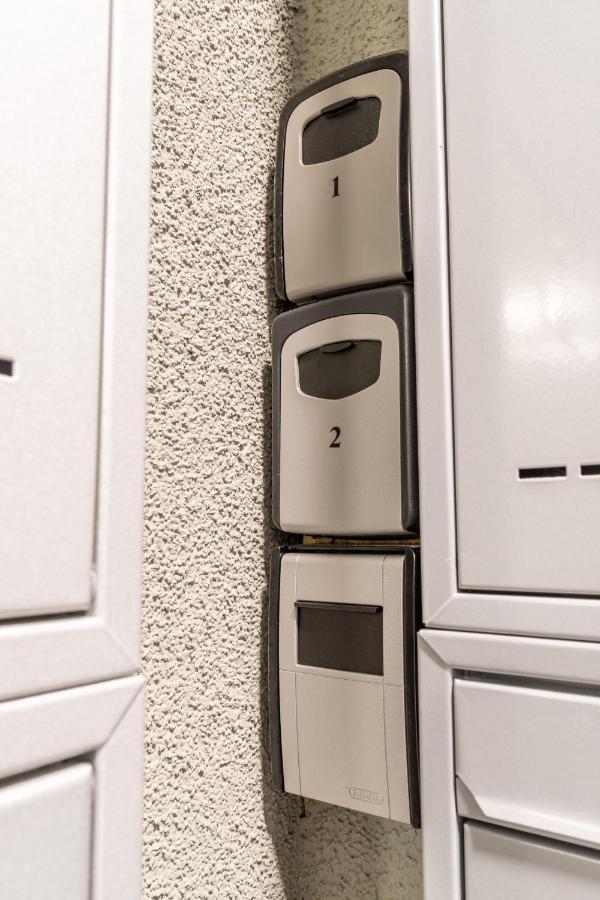 Brand New Two Room Apartment #26 With Free Secure Parking Close To Center Praga Zewnętrze zdjęcie